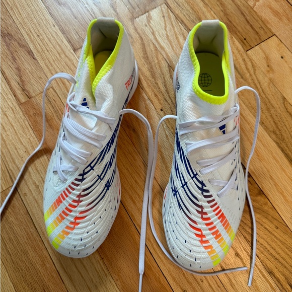 Adidas Predator Indoor/Futsal Soccer Shoes - Picture 2 of 4